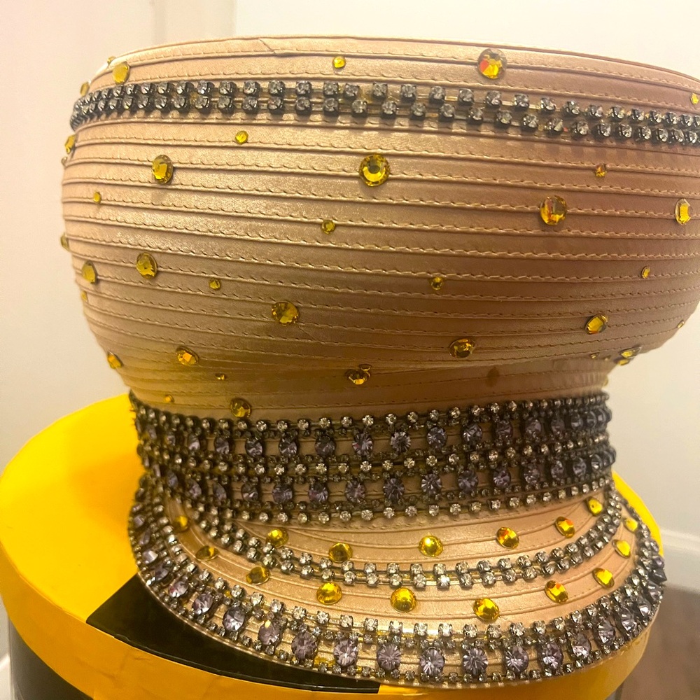 ❤️#3 Donna Vinci Tan..Church Lady Hat. Stunning & Elegant 💎